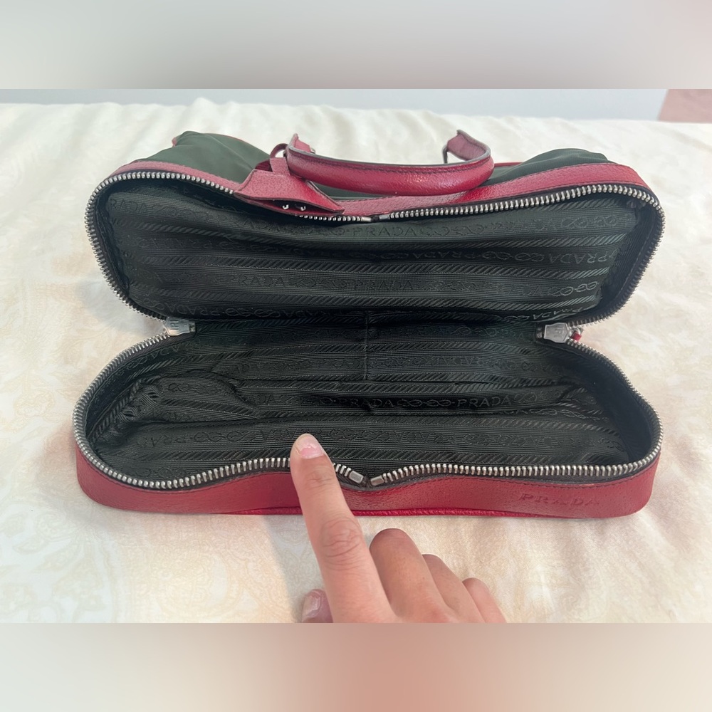 Vintage Prada Green and Red Nylon Top-Handle Satchel - Picture 4 of 15